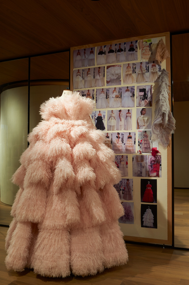Roses - An exhibition by Alexander McQueen - Twin Magazine Twin Magazine